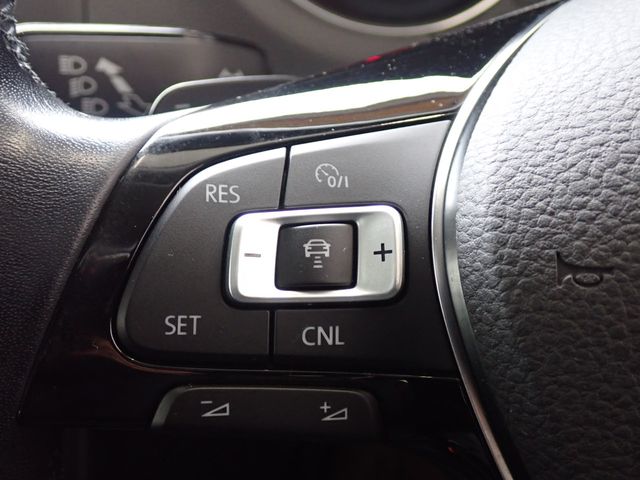 VolksWagen POLO 2015-09 193921-17
