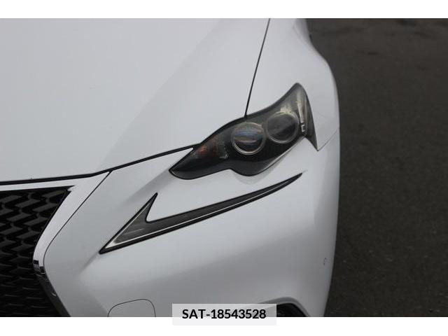 Lexus IS 2013-11 354383-12