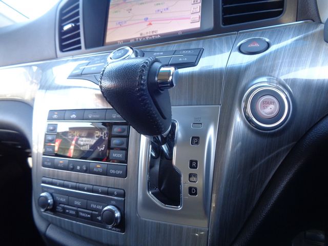 Nissan ELGRAND 2016-03 184299-25