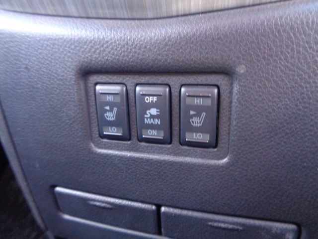 Nissan ELGRAND 2016-03 184299-27