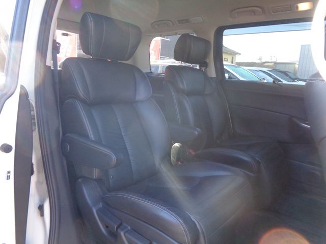 Nissan ELGRAND 2016-03 184299-17