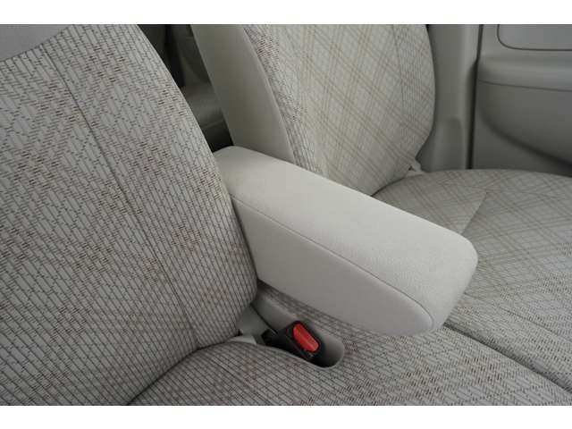 Mitsubishi EK SPACE 2017-09 8358-7