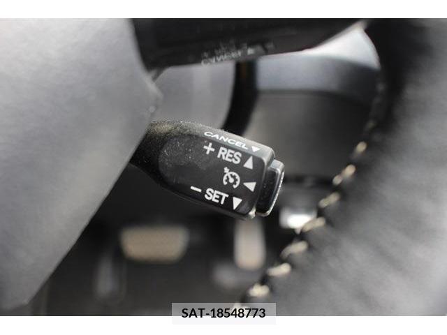Toyota SIENTA 2020-06 344743-14