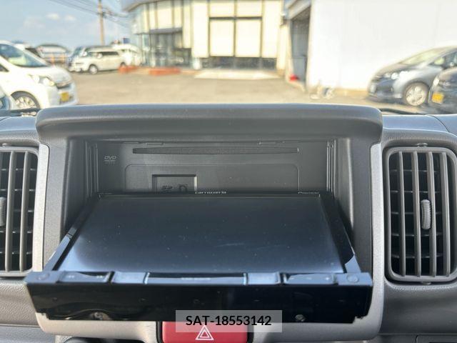 Suzuki EVERY 2018-06 396504-11