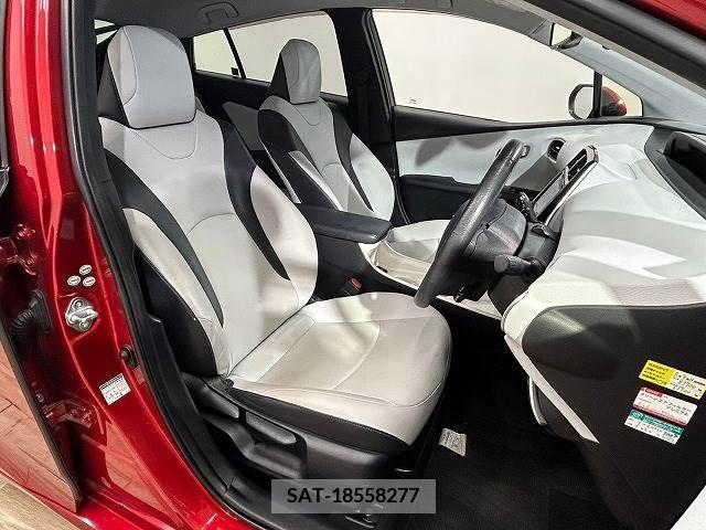 Toyota PRIUS 2016-03 281854-8