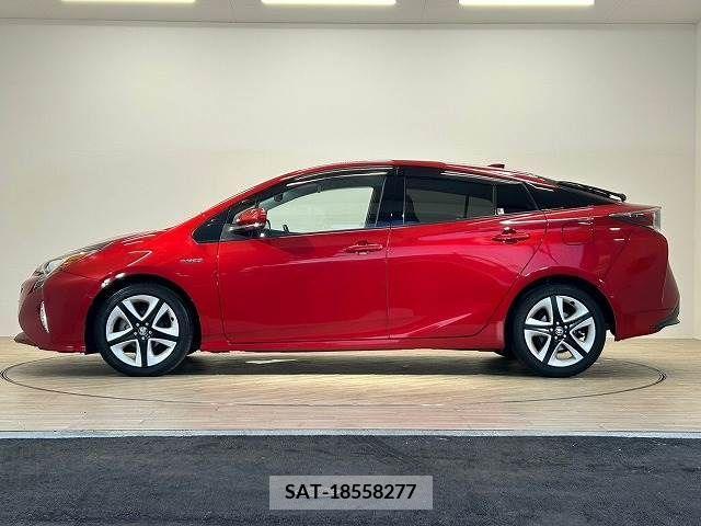 Toyota PRIUS 2016-03 281854-13