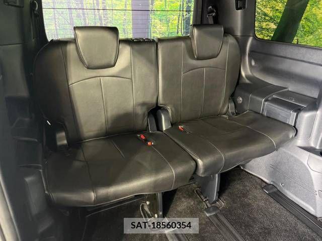 Toyota VOXY 2018-12 370451-10