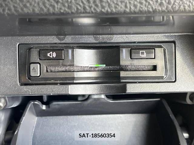 Toyota VOXY 2018-12 370451-7