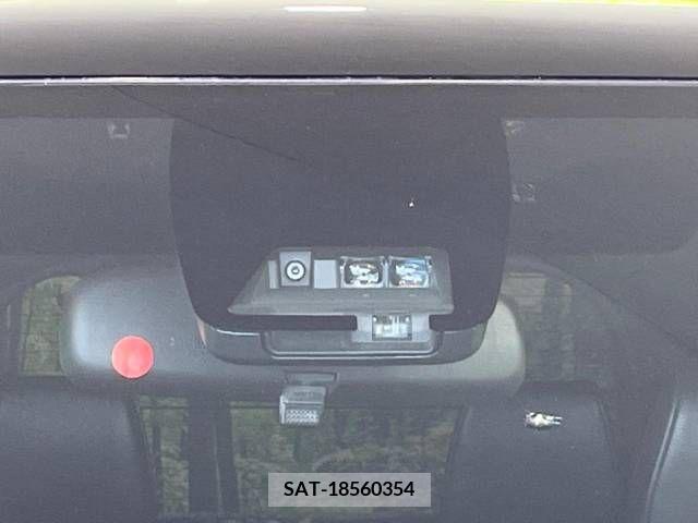 Toyota VOXY 2018-12 370451-5