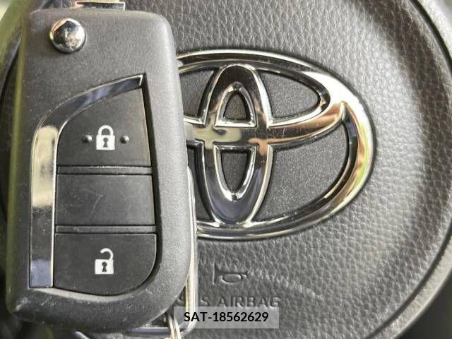 Toyota YARIS 2023-06 343552-6