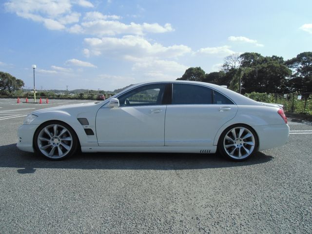 Mercedes Benz S-CLASS 2009-06 14566-11