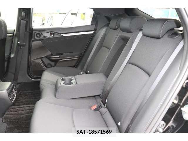 Honda CIVIC 2019-06 264411-8