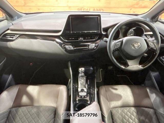 Toyota C-HR 2018-03 294928-1