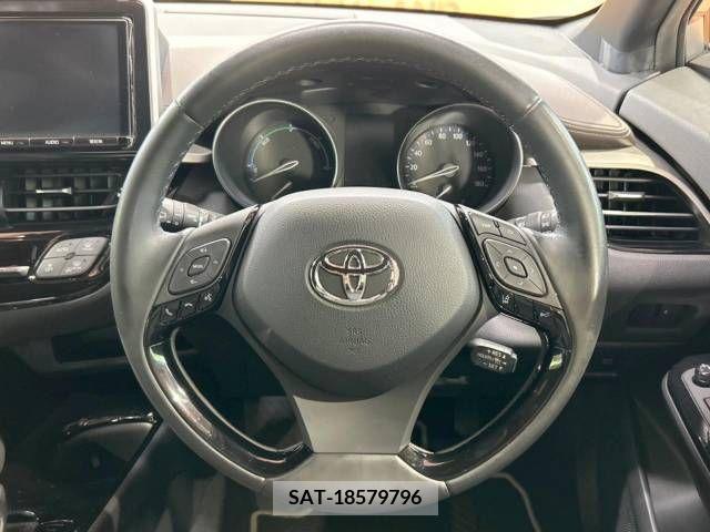 Toyota C-HR 2018-03 294928-11