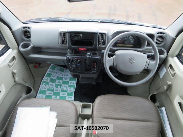 Suzuki EVERY 2023-06 301662-10