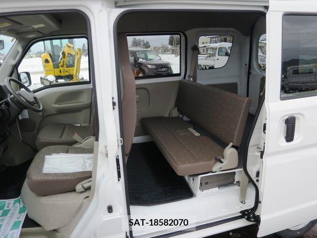 Suzuki EVERY 2023-06 301662-6
