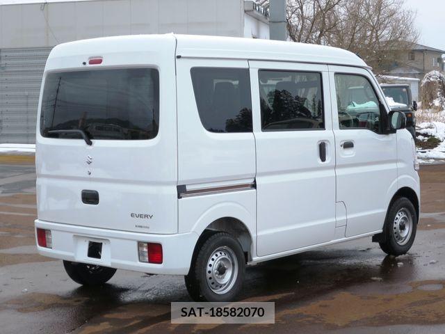 Suzuki EVERY 2023-06 301662-2