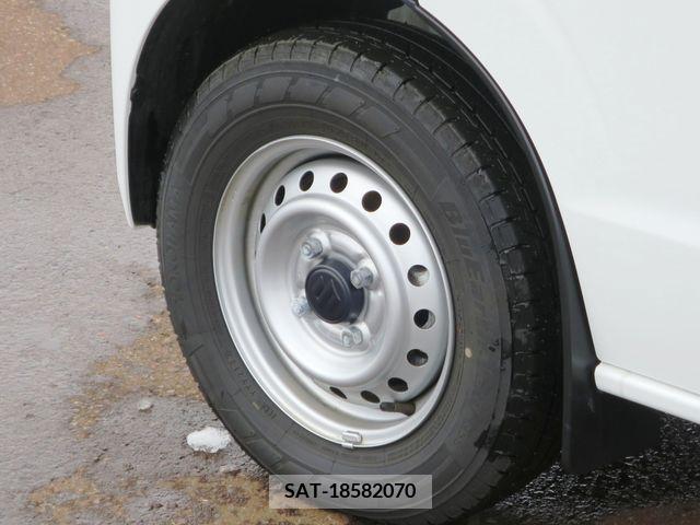 Suzuki EVERY 2023-06 301662-19