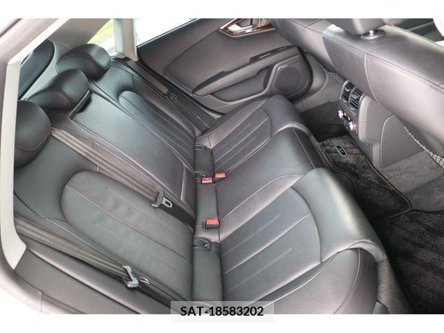 Audi A7 2016-06 331716-26