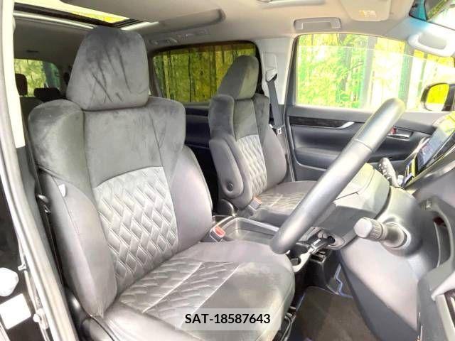 Toyota VELLFIRE 2018-11 235907-8