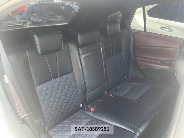 Toyota HARRIER 2018-06 271279-6