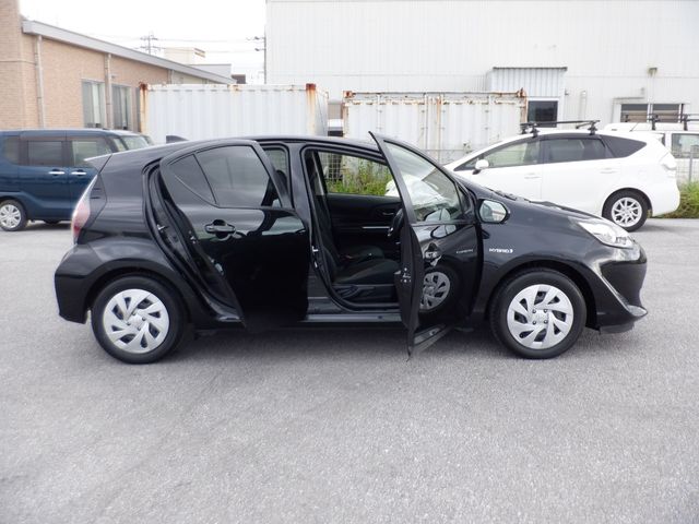 Toyota AQUA 2020-05 3224-4