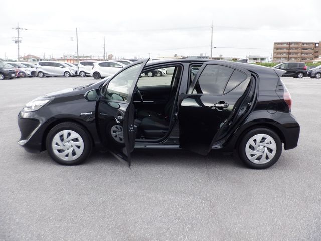 Toyota AQUA 2020-05 3224-6