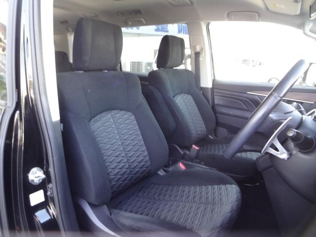 Mitsubishi DELICA D5 2019-06 180709-4