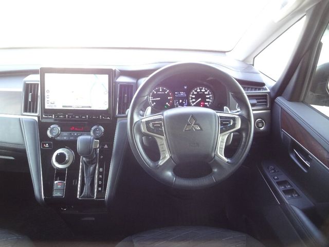 Mitsubishi DELICA D5 2019-06 180709-9