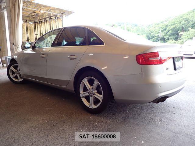 Audi A4 2012-05 317813-2