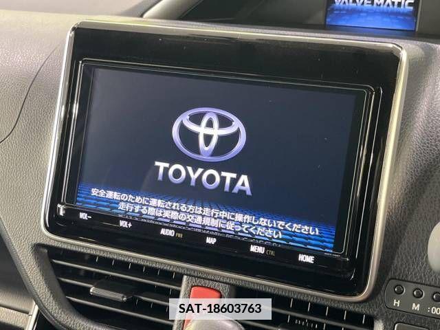 Toyota VOXY 2019-05 377069-4
