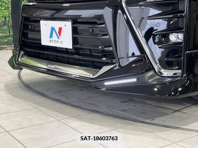 Toyota VOXY 2019-05 377069-2