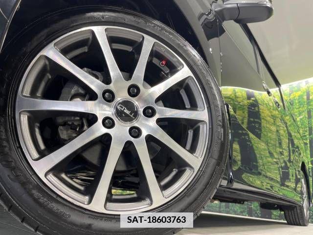 Toyota VOXY 2019-05 377069-14