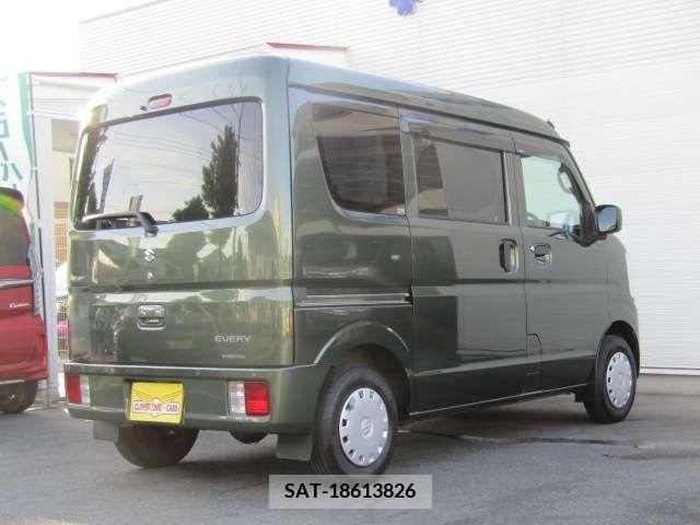 Suzuki EVERY 2022-02 297472-4