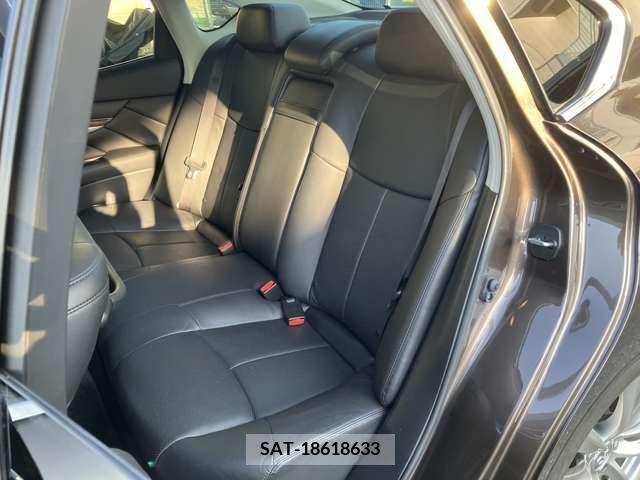 Nissan FUGA 2018-02 334247-13