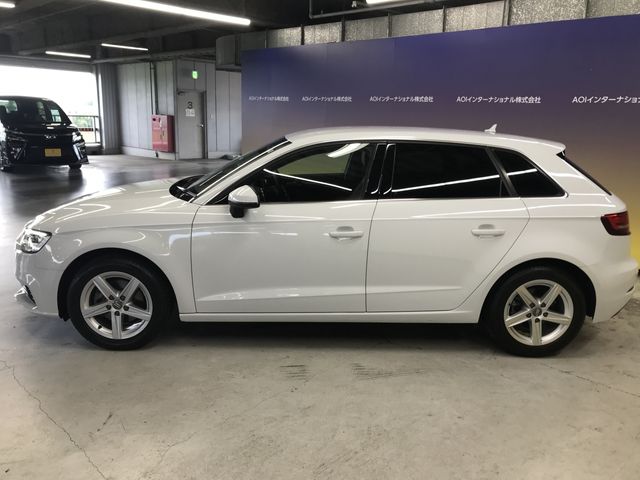 Audi A3 2018-09 7806-7