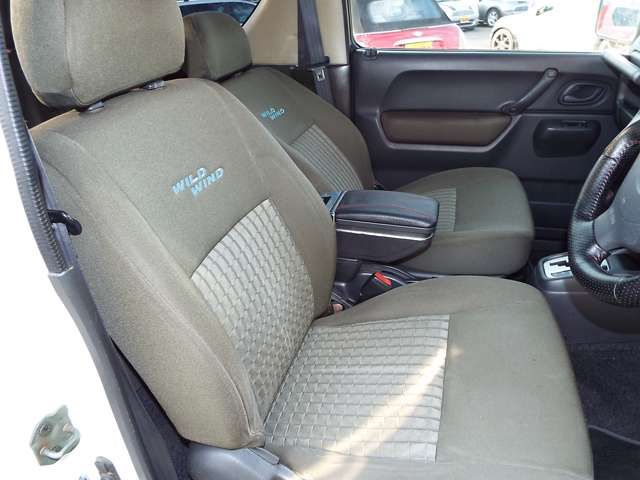 Suzuki JIMNY 2005-12 185560-11
