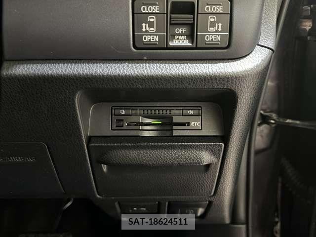 Toyota NOAH 2014-01 242989-17