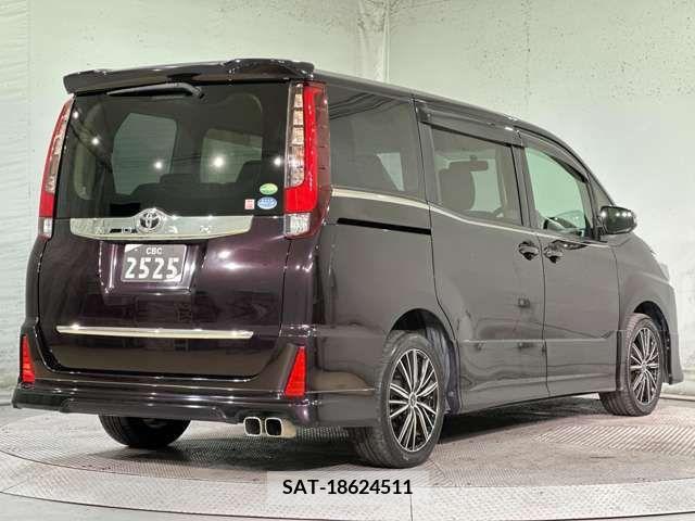Toyota NOAH 2014-01 242989-8
