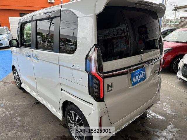 Honda N BOX CUSTOM 2023-04 364798-1