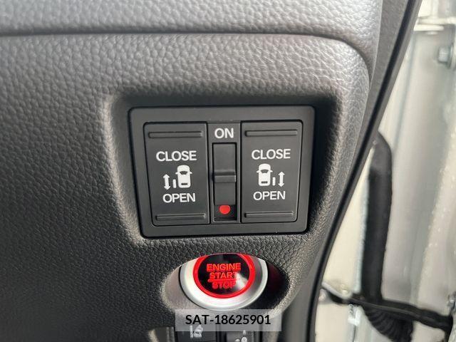 Honda N BOX CUSTOM 2023-04 364798-10