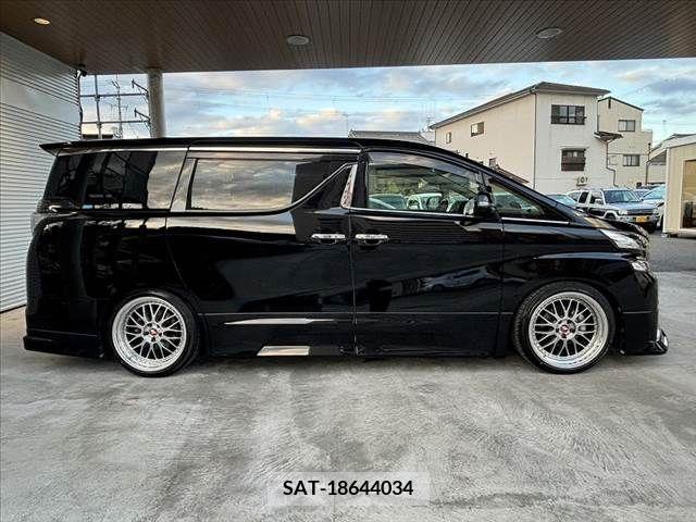 Toyota VELLFIRE 2016-10 369781-10