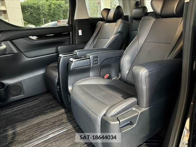 Toyota VELLFIRE 2016-10 369781-18