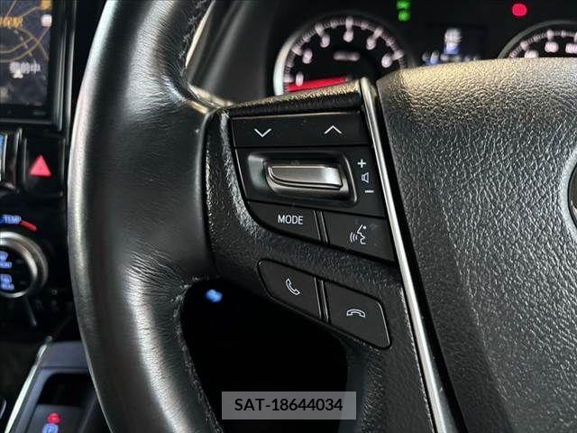 Toyota VELLFIRE 2016-10 369781-23
