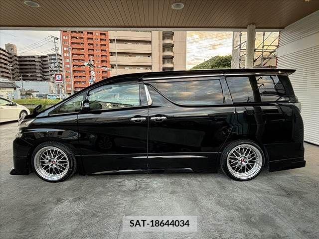 Toyota VELLFIRE 2016-10 369781-11