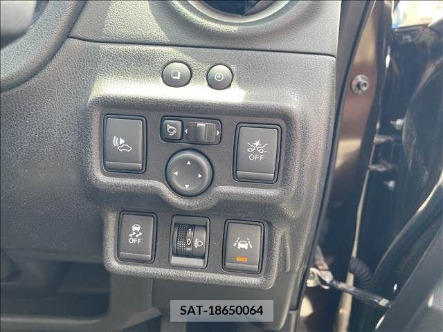 Nissan NOTE 2018-01 280140-16