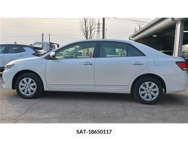 Toyota PREMIO 2018-03 326002-2
