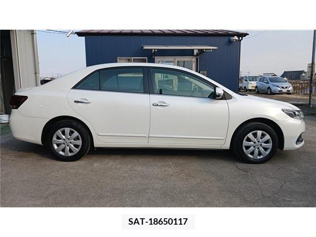 Toyota PREMIO 2018-03 326002-1