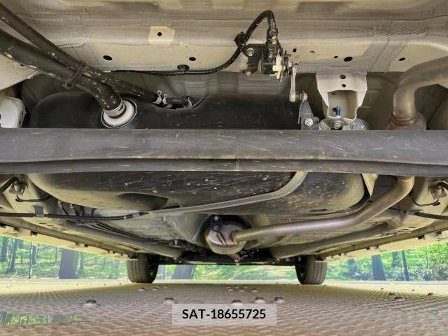 Suzuki SPACIA 2019-03 285802-19