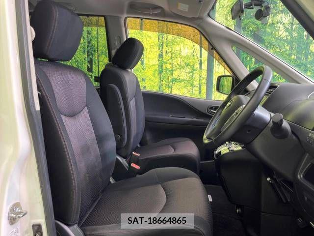 Nissan SERENA 2011-11 255734-8